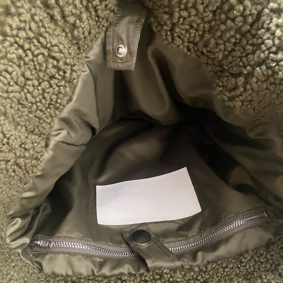 FAUX FUR STAND STUDIO BAG - Picture 3 of 4